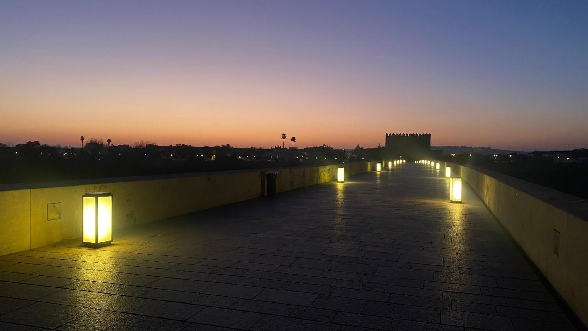 Duplex Junto Al Puente Romano Con Gran Terraza Y Parking Privado Cordoba Dış mekan fotoğraf